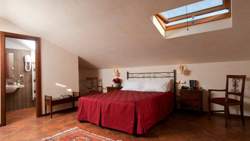 oc-hotel-roma-camere-0014 oc-hotel-roma-camere-0014