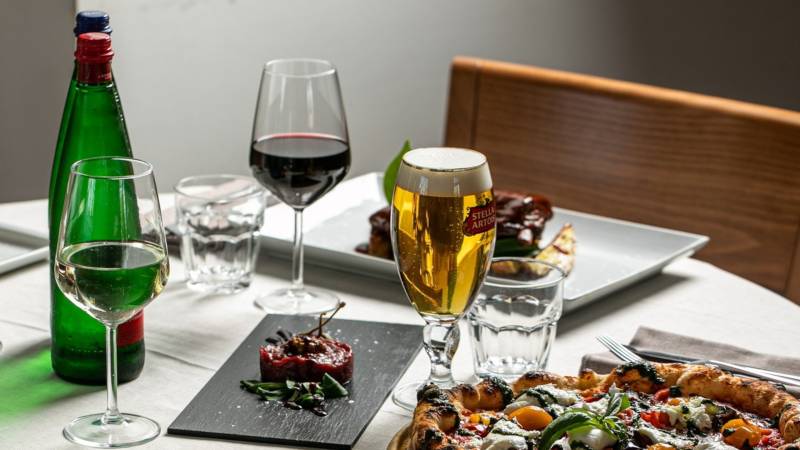 oc-hotel-roma-ristorante-casale-del-fornaccio-tavolo oc-hotel-roma-ristorante-casale-del-fornaccio-tavolo