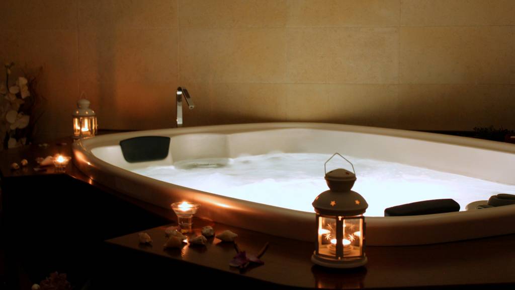 oc-hotel-roma-jacuzi-001 oc-hotel-roma-jacuzi-001